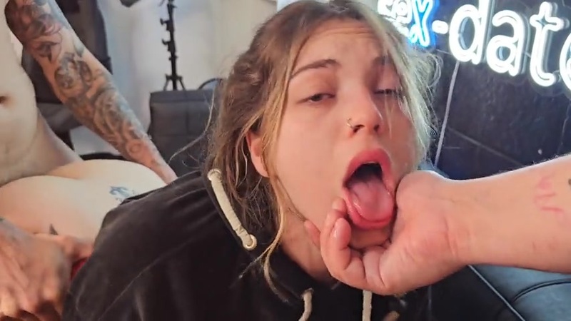 POST THUMB