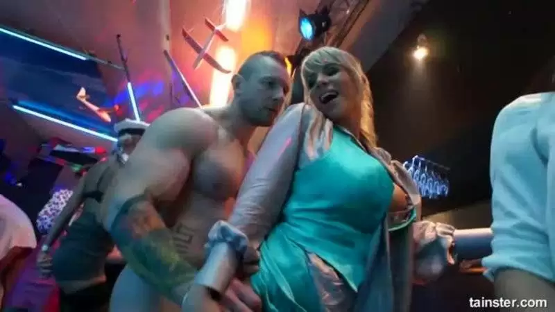 POST THUMB