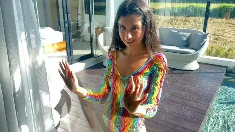 POST THUMB