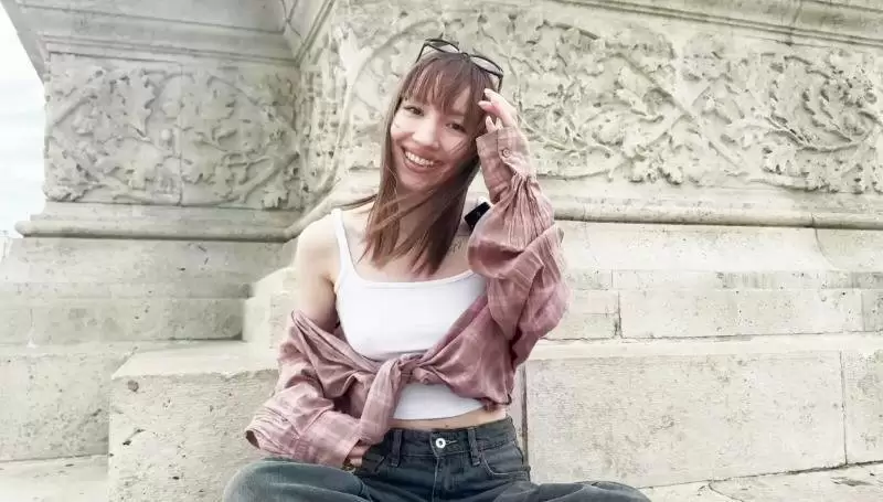 POST THUMB