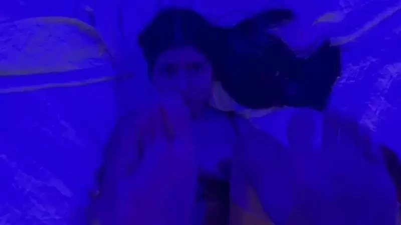 POST THUMB